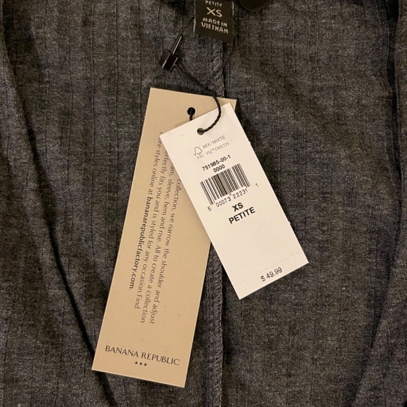 NWT XSP Banana Republic Deep V Long Sleeve Shirt - Picture 2 of 2